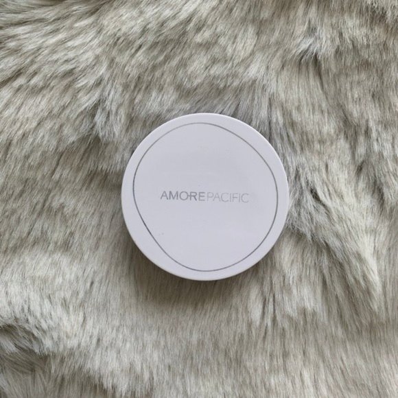 Amore Pacific Other - AmorePacific Color Control Cushion Foundation Shade 104 Light/Medium SPF 50